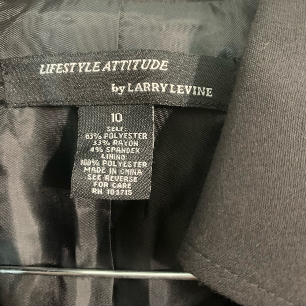 LIFESTYLE ATTITUDE by Larry Levine Black Cropped Trench Jacket Sz 10 - Picture 5 of 5